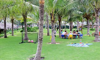 Cam Ranh Riviera Beach Resort & Spa