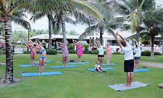 Cam Ranh Riviera Beach Resort & Spa