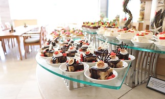 Cam Ranh Riviera Beach Resort & Spa