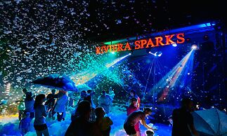 Cam Ranh Riviera Beach Resort & Spa