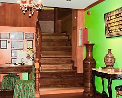 Tinhat Boutique Hotel and Restaurant