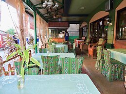 Tinhat Boutique Hotel and Restaurant