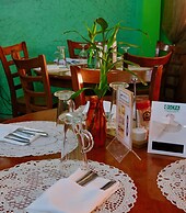 Tinhat Boutique Hotel and Restaurant