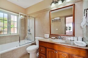 Mandela Court Grenada