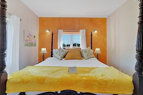 Mandela Court Grenada