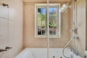 Mandela Court Grenada