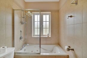 Mandela Court Grenada