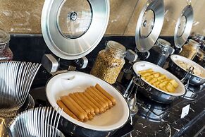 Holiday Inn Express Jakarta International Expo by IHG