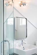 The Christopher, The Edgartown Collection