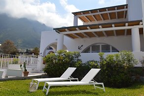 A Alera Room and Breakfast