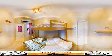 Chescos Hostel & Hotel