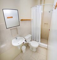 Chescos Hostel & Hotel