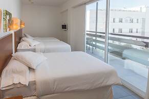 Hotel Es Mitjorn