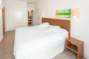 Hotel Es Mitjorn
