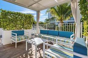 Courtyard by Marriott Faro Blanco Resort