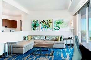 Courtyard by Marriott Faro Blanco Resort