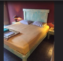 Casa Brazil Homestay & Gallery