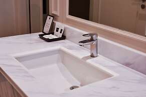 THEE Bangkok by TH District