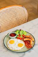 THEE Bangkok by TH District