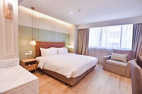 THEE Bangkok by TH District