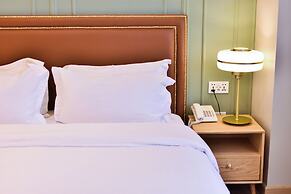 THEE Bangkok by TH District