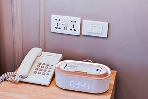 THEE Bangkok by TH District