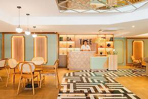 THEE Bangkok by TH District