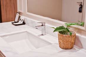 THEE Bangkok by TH District