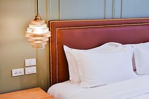 THEE Bangkok by TH District