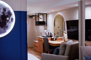 THEE Bangkok by TH District