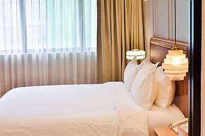 THEE Bangkok by TH District