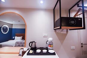 THEE Bangkok by TH District