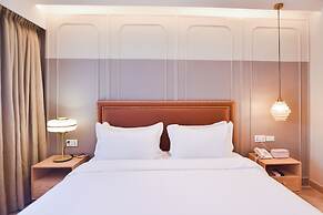 THEE Bangkok by TH District