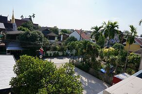 Walking Street Residence