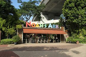 Noah's Ark Hotel & Resort