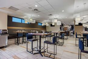 Best Western Plus Sawridge Suites