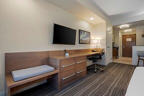 Best Western Plus Sawridge Suites