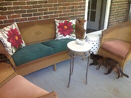 The Captain's House B&B