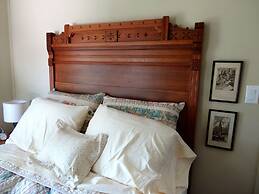 The Captain's House B&B