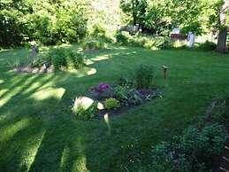 The Captain's House B&B