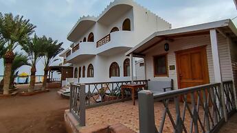 Shams Hotel & Dive Centre