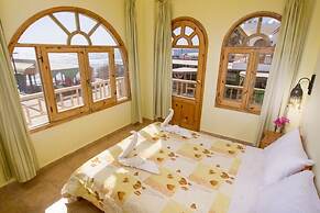 Shams Hotel & Dive Centre