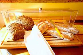 Hotel Royal Bon Repos