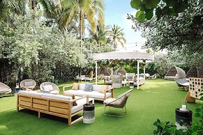 Nautilus Sonesta Miami Beach