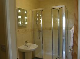 The Shelbourne Apartments