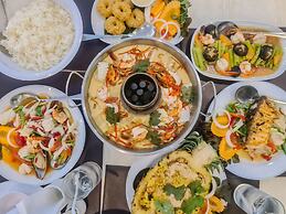 Sand Dunes Chaolao Beach Resort