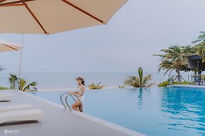 Sand Dunes Chaolao Beach Resort