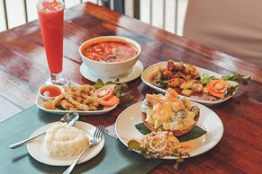 Sand Dunes Chaolao Beach Resort