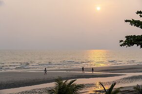 Sand Dunes Chaolao Beach Resort