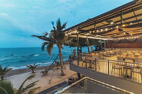 Sand Dunes Chaolao Beach Resort